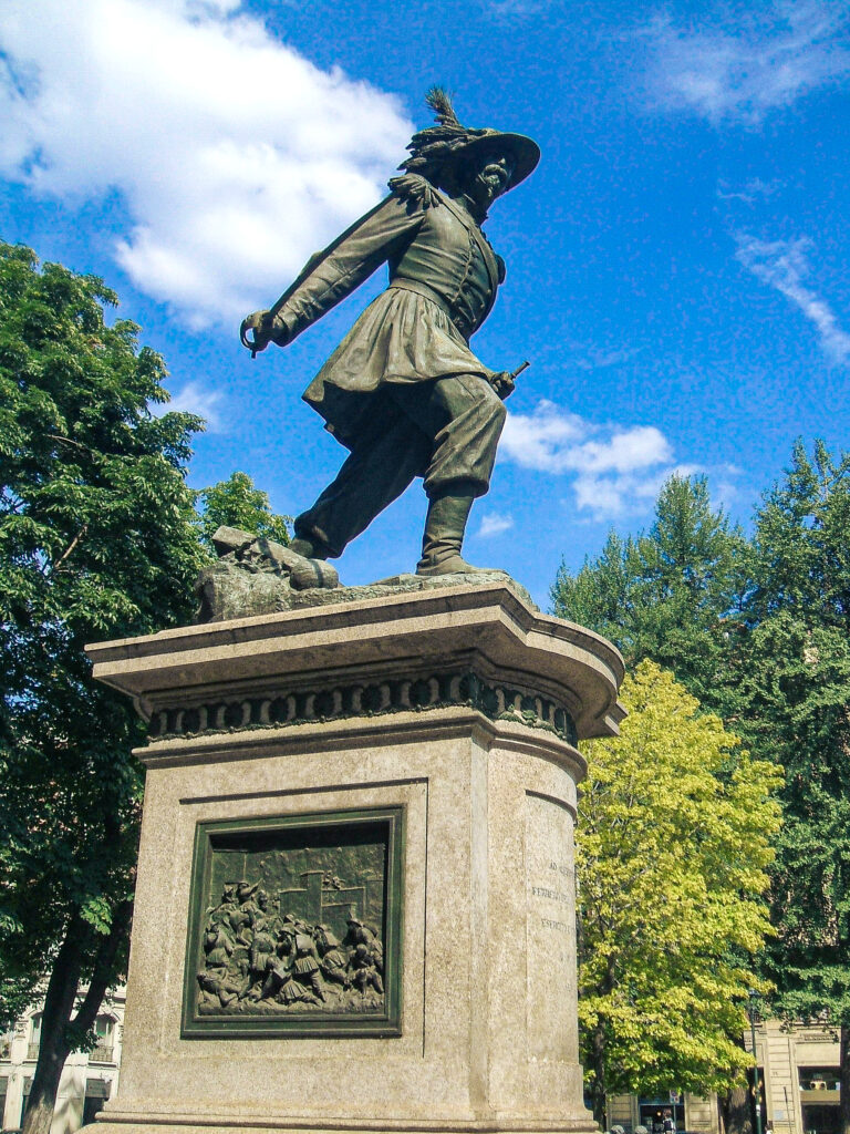 monumento Alessandro Ferrero della Marmora