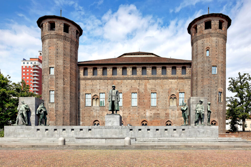 monumento al duca d'aosta